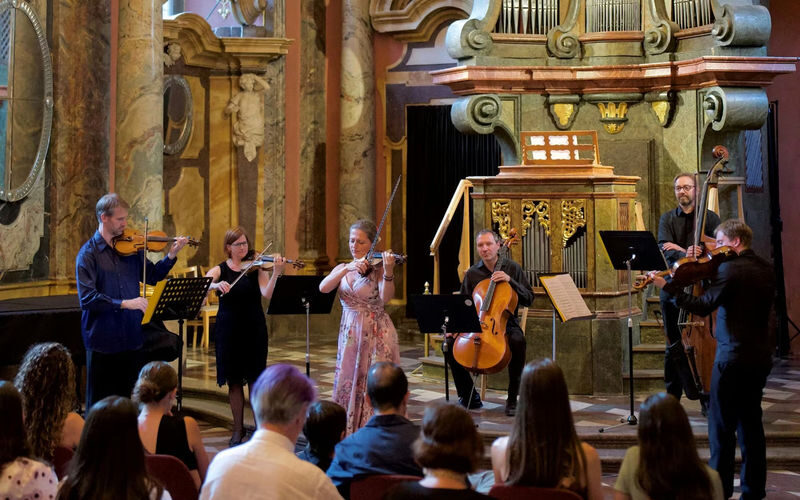 Mirror Chapel Classical Concert in Prague - What the Mirror Chapel adds to the music