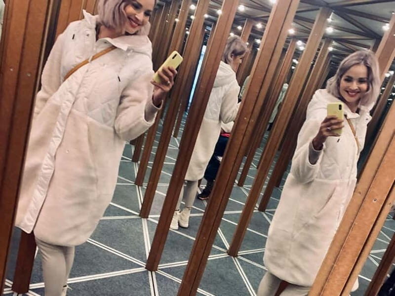 Mirror Maze and Hall of Laughter- Crooked Mirrors - Exploring the Mirror Maze and Hall of Laughter in Český Krumlov