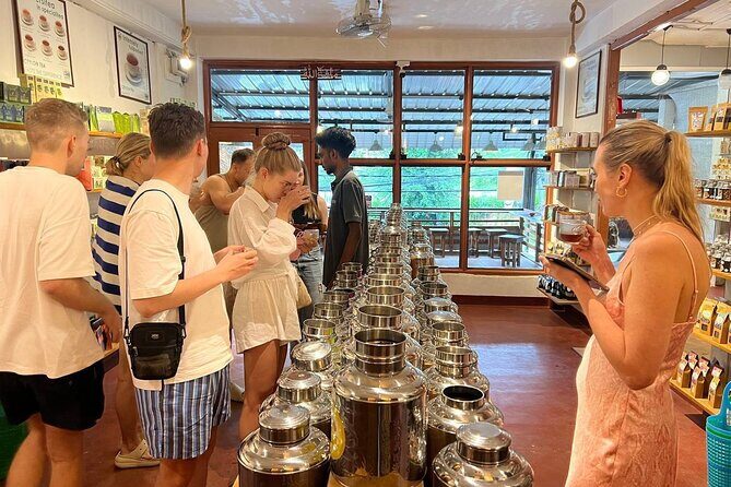 Misty Escapes From Colombo to Dreamy Hills of Ella - FAQs