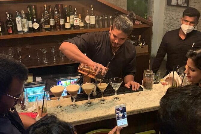 Mix it Like a Lankan in Unawatuna - A Deep Dive into the Unawatuna Cocktail Class