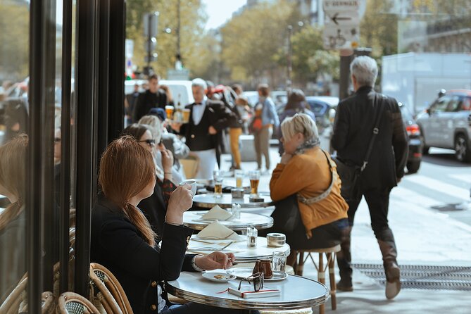 Mixed Private Historic Tour of Paris in English - Inclusions