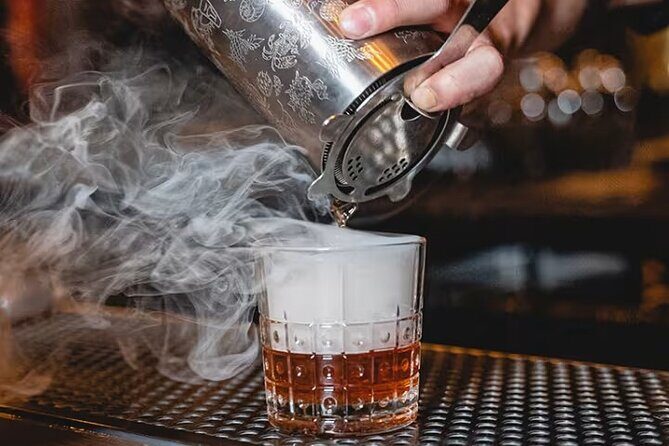 Mixology Masterclass at the Cabinet of Curiosities in Las Vegas - What the Experience Offers
