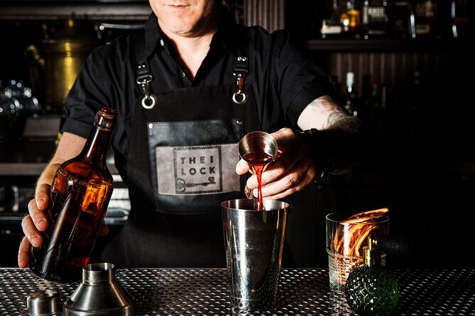 Mixology Masterclass at the Cabinet of Curiosities in Las Vegas - The Sum Up