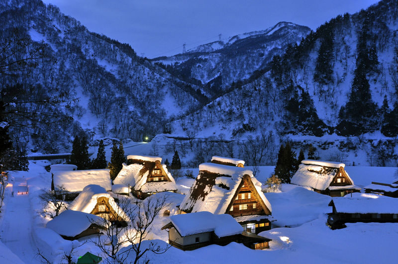 Miyamas Thatched Village Winter Lantern Festival - A winter village, not a snow guarantee