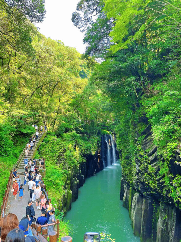 Miyazaki Classic Tour: Takachiho Gorge & Kamishikimi Kumanoza Shrine | Includes Japanese Desserts & Shuttle Bus | Optional Takachiho Boat Ride - Is the price fair for the day?