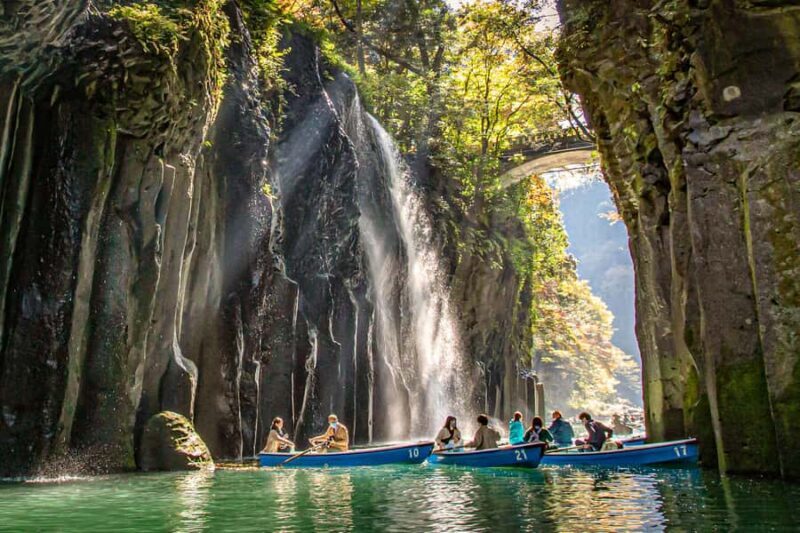 Miyazaki: Takachiho Gorge Private Tour with Guide - The Guided Experience: Insights and Personal Touches