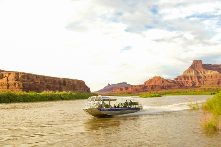 Moab: 1-Hour Express Jet Boat Tour on Colorado River - Reservation