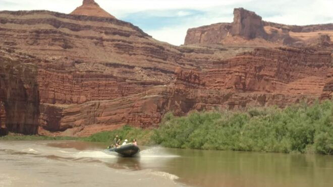 Moab: Calm Water Cruise in Inflatable Boat on Colorado River - Highlights