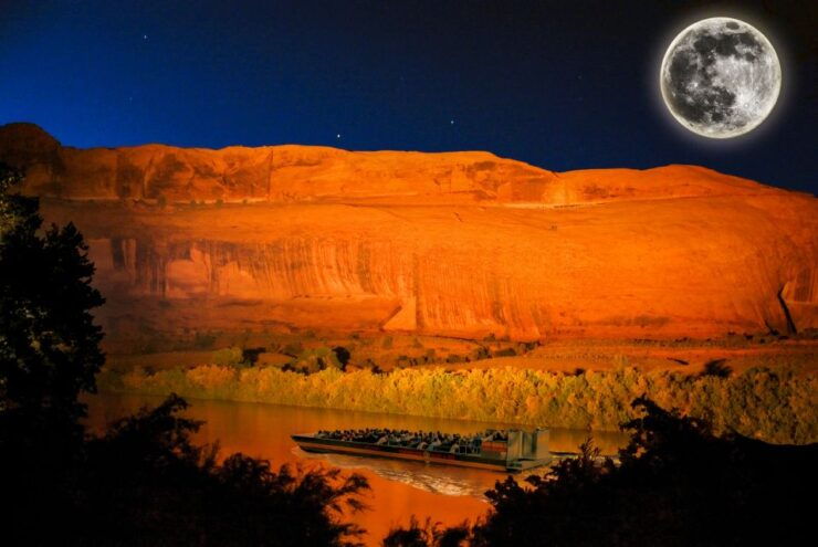 Moab: Colorado River Dinner Cruise With Music and Light Show - Booking Information