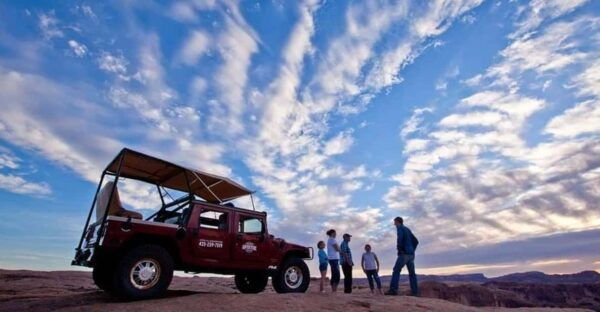 Moab: Hells Revenge Hummer Safari Adventure - Getting There