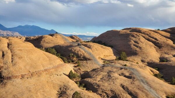 Moab: Self-Drive 2.5-Hour Hells Revenge 4x4 Guided Tour - Common Questions