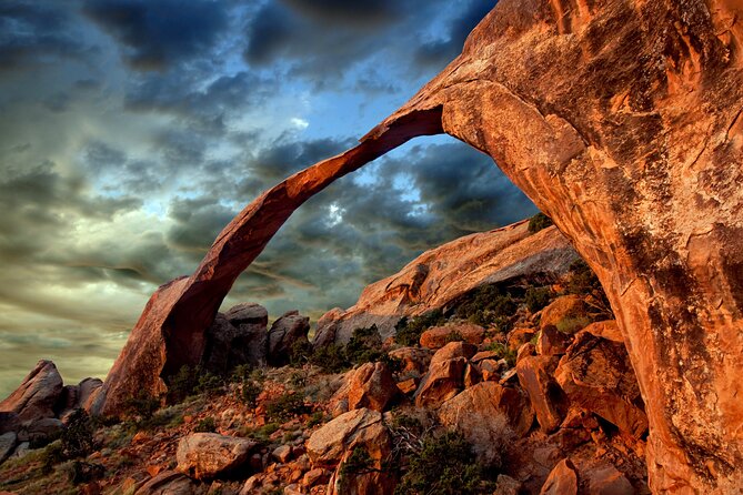 Moab Small-Group Arches NP Iconic Arches Sightseeing Tour - Inclusions and Logistics