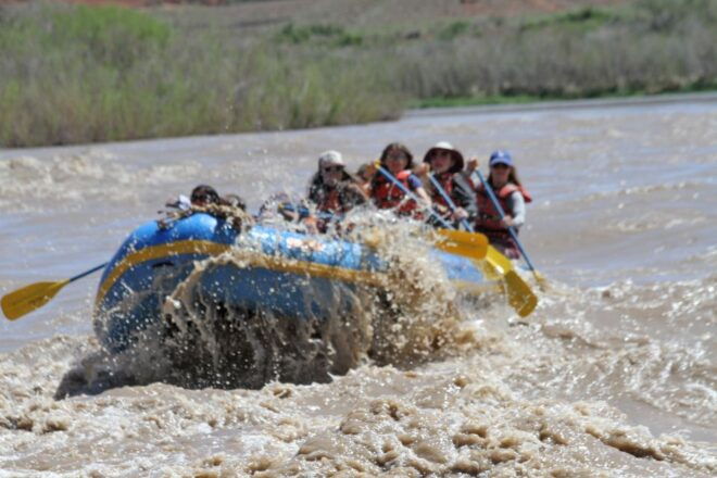 Moab: Whitewater Rafting on the Colorado River - Selecting Participants and Date