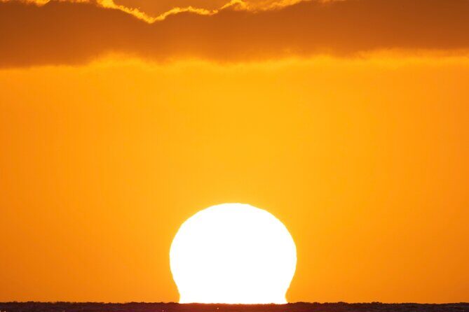 Moanas Luxury semi-private Sunset Cruise on Nalu - Practical Tips to Maximize Your Cruise