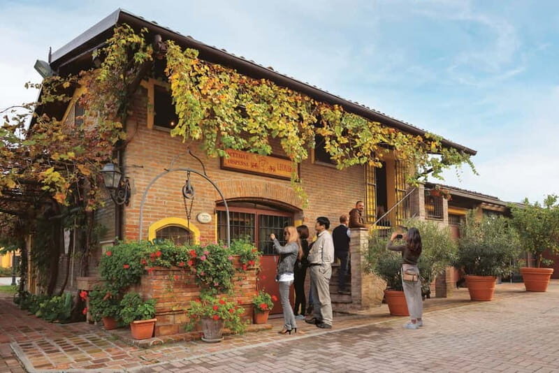 MODENA: BALSAMIC VINEGAR TOUR AND TASTING - Discovering the Heart of Balsamic Vinegar in Modena