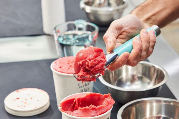 Modena: Ice Cream Experience - Master Gelato Artisan Guidance