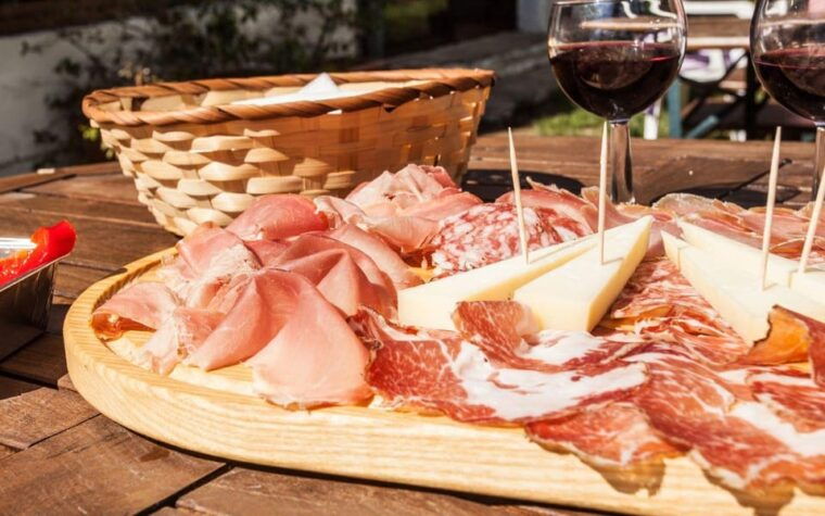 Modena: Walking Food Tour and Highlights With a Local Guide - Culinary Experiences