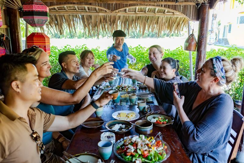 Modern Culinary Experience in Hoi An - Four stops, four sides of modern Hoi An
