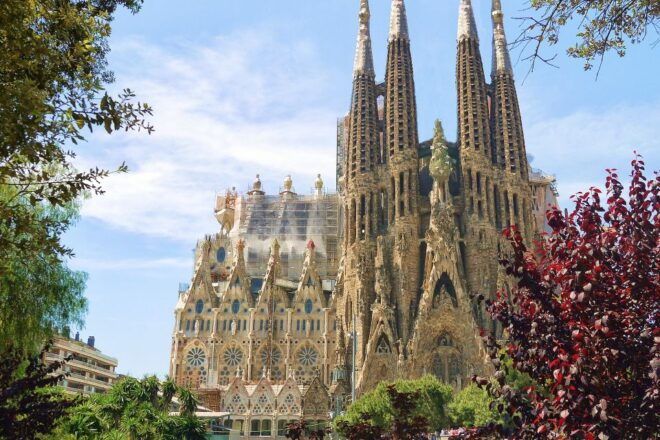 Modernist Barcelona: A Self-Guided Audio Tour in English - Booking