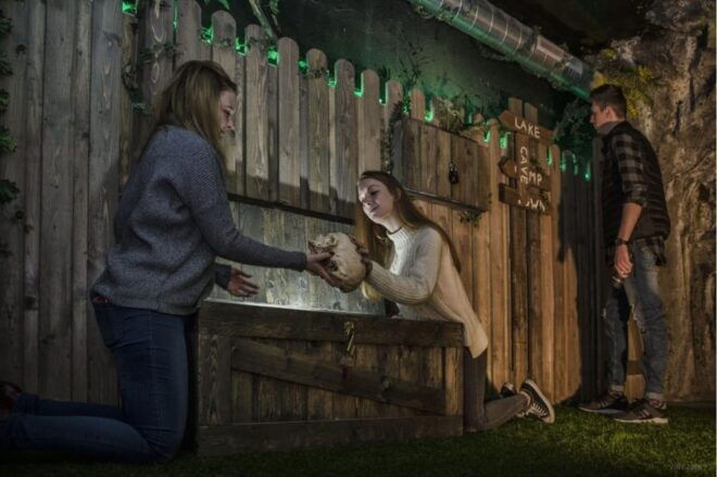 Molde: Serial Killer Escape Room Game - Adrenaline-Filled Adventure