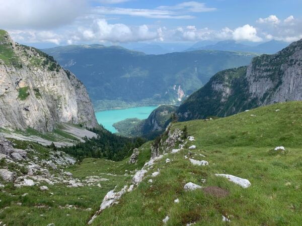 Molveno: Trekking Expert, The Wild South-Crossing the Brenta - Experienced Guidance