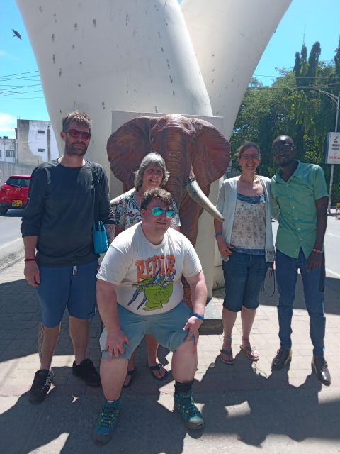 Mombasa City Tour,Fortjesus,Oldtown,Tusks and Spice Market. - Reservation Information
