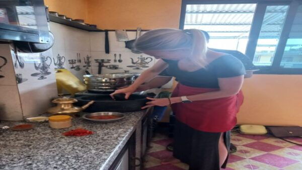 Momo Cooking Class With Home Chef - Common Questions