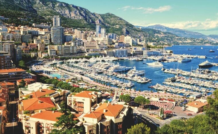 Monaco: Highlights & Secrets Walking Tour - Ending at the Oceanographic Museum