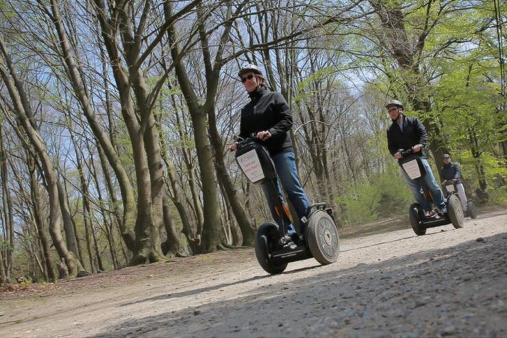 Mönchengladbach: Castles of Niederrhein Guided Segway Tour - Experience the Niers River Path