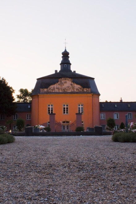 Mönchengladbach Private Guided Walking Tour - Economic Landscape