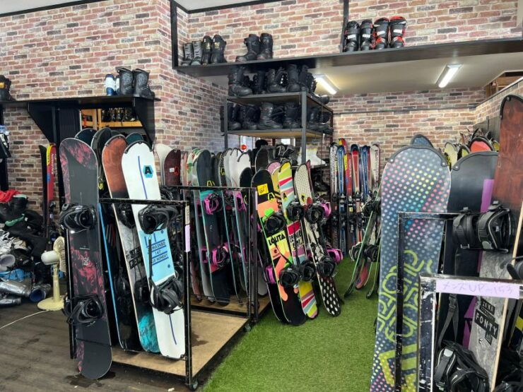 Monday, Thursday Departures Only 2Day Snowboarding in Hakuba - Activity Details