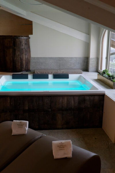 Monforte D'alba: Jacuzzi Ritual With Wine Tasting - Langhe Hills Backdrop