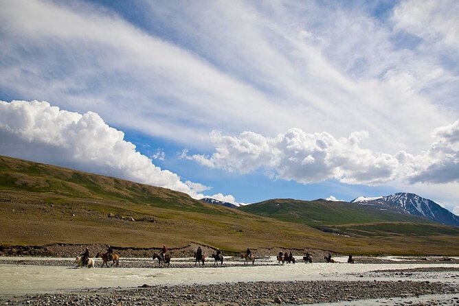 Mongolia Nomad Trek • 15-Day Mongolia - Trekking Routes and Activities