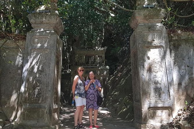 Monkey Mountain, Marble Moutain & Dragon Bridge ( Da Nang City Tour Halfday ) - Tour Highlights