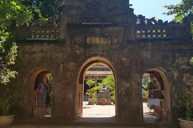 Monkey Mountain, Marble Moutain & Dragon Bridge ( Da Nang City Tour Halfday ) - Common Questions