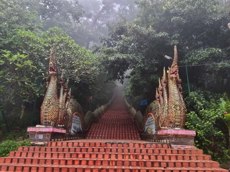 Monks chanting, Wat Doi Suthep and Wat Phalad+ Meditation - Good To Know