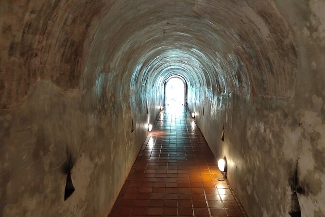 Monks Trails (1 Hour)-Wat Umong- Wat Phalat & Doi Suthep Temple - Wat Umong