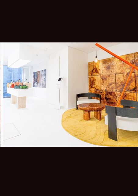 Monmarte Walking Tour & French Perfumery Experience - Tour Details