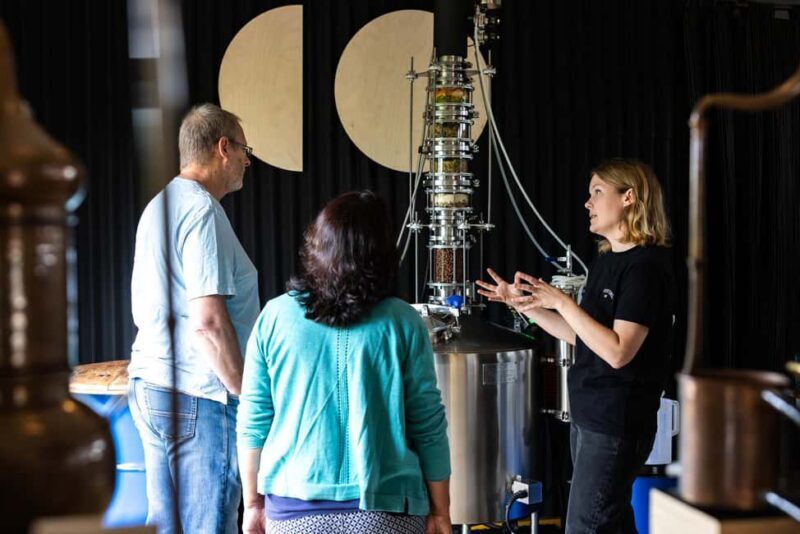 Monmouth: Silver Circle Distillery Tour with Gin Tasting - The Tasting Component