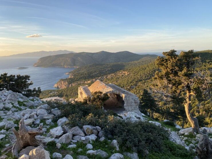 Monolithos: Small Group Hike and Sunset at Monolithos Castle - Activity Details