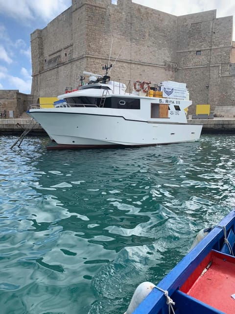 Monopoli: Coastal Tour of the Caves of Polignano a Mare - Coastal Excursion