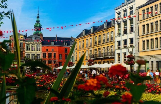 Mons Romantic Walking Tour: Discover, Love, and Explore - Discovering Mons Memorial Museum