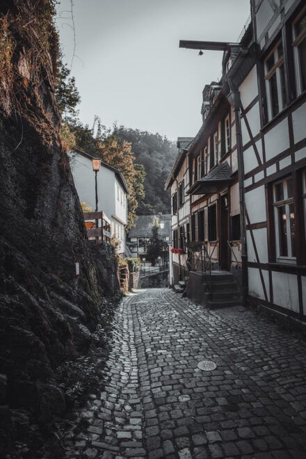 Monschau - Old Town Private Guided Tour - Tour Experience