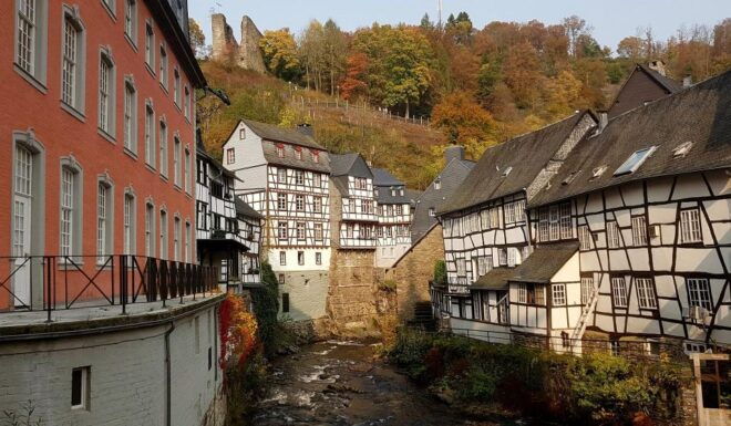 Monschau - Old Town Private Guided Tour - Important Information
