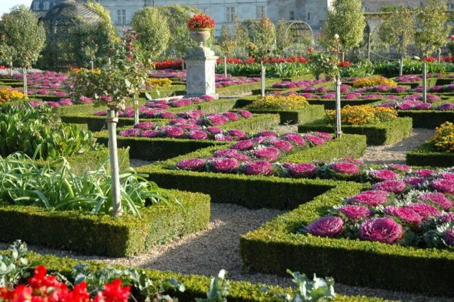 Mont Saint-Michel & Chateaux Country 3-Day Tour From Paris - Tour Coverage