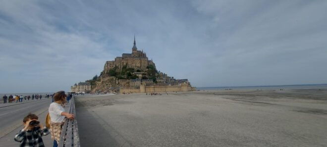 Mont Saint-Michel - Day Trip Luxury Van 7 Persons From Paris - Customization Options Available