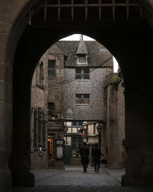 Mont Saint-Michel: Guided tour of the village and optional abbey entrance - The Sum Up