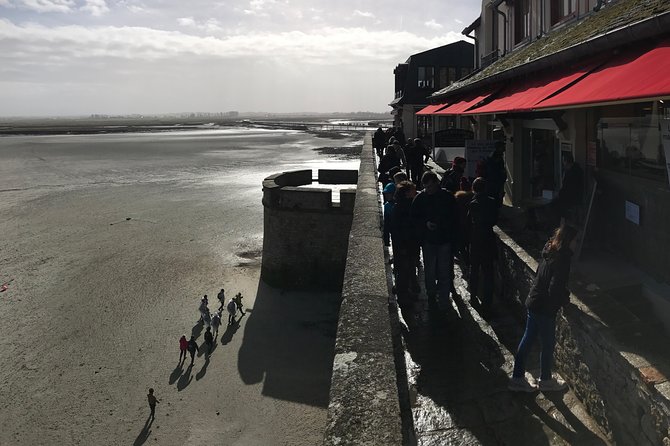 Mont-Saint-Michel Private Day Trip in Luxury Vehicle From Paris - Cancellation Policy