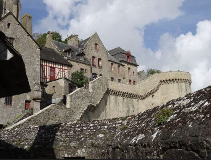 Mont-Saint-Michel: Private Walking Tour With Abbey Ticket - Tour Details