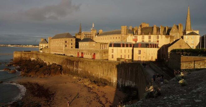 Mont St-Michel & Saint-Malo- 1 Day 2 Trips in VAN From Paris - Inclusions of the Tour